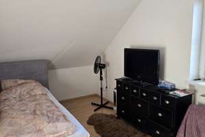 WG Zimmer in Doppelhaushälfte – Ahornweg 5, 84098 Hohenthann – Vorschaubild 1