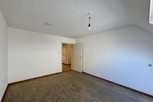 Großzügige Dachgeschosswohnung WG-geeignet - Zentral in Ulm – Die vollständige Adresse der Immobilie erhältst du vom Anbieter., 89073 Mitte, Ulm – Vorschaubild 10
