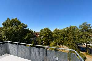 Wohnen über den Dächern Heidelbergs – helle 3-Zimmer-Dachgeschosswohnung mit Balkon – Röntgenstraße 7, 69126 Rohrbach, Heidelberg – Vorschaubild 3