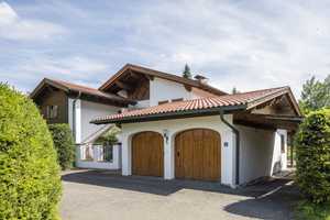 Das Landhaus für die Familie! Rarität: Zweifamilienvilla mit zus. Appartement, Kachelofen & Wellness – Garmisch-Partenkirchen (Kreis) – Vorschaubild 2
