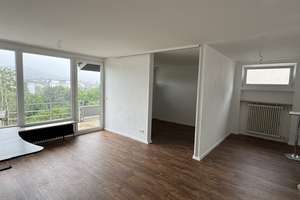 Renovierte 1,5-Zimmer-Wohnung mit Balkon und Weitblick über Hagen