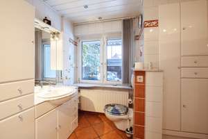 Garten, Charme und Zentrumsnähe – Ihr Eigenheim mit Seele in Lüneburg Mittelfeld – Die vollständige Adresse der Immobilie erhältst du vom Anbieter., 21339 Mittelfeld, Lüneburg – Vorschaubild 9