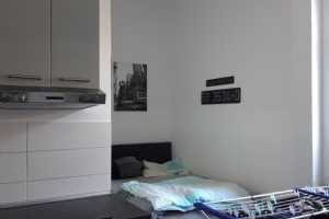 Attraktive und vollständig renovierte 1-Zimmer-Hochparterre-Wohnung in Seelze – Hannover (Kreis) – Vorschaubild 4