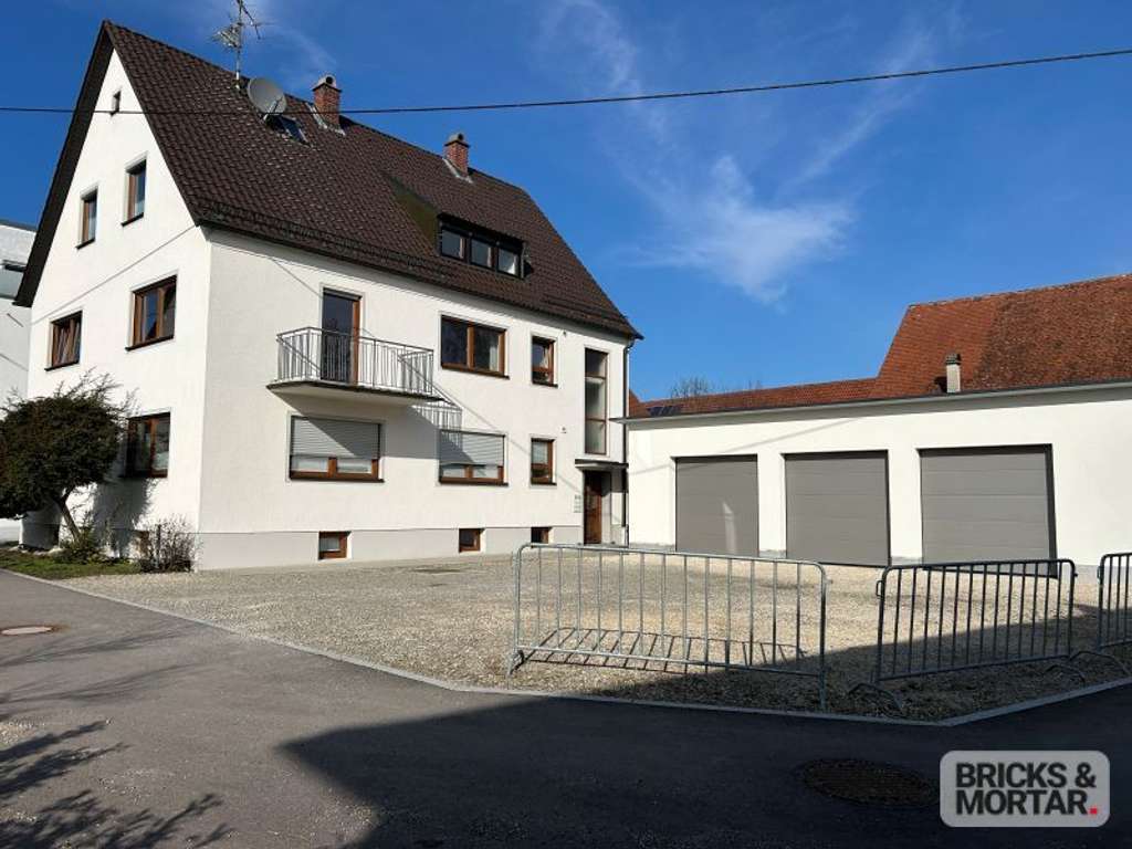 Immobilie in Meitingen - Wohnen mit Substanz – und mit echtem Mehrwert im Grundstück - Bild 1