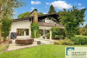 Anmutiges Villenanwesen im Bungalowstil mit parkähnlichem Grundstück inmitten der Stadt Altenkirchen – Die vollständige Adresse der Immobilie erhältst du vom Anbieter., 57610 Altenkirchen (Westerwald) – Vorschaubild 1
