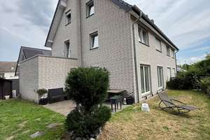 DHH mit 6,5 Zimmern und ca. 165m² Wohnfläche in Stieghorst