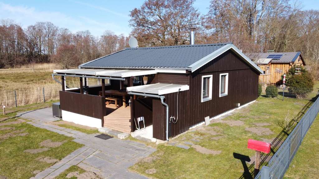 Immobilie in Waabs - Doppeltes Ostseeglück: 2 sanierte Ferienhäuser in ruhiger, strandnaher Lage mit Preisvorteil - Bild 2