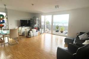 Großzügig geschnittene 4-Zimmer-Wohnung mit Balkon und Aussicht! – Hauberrisser Straße 15, 65189 Südost, Wiesbaden – Vorschaubild 2