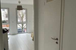Exklusive Eigentumswohnung mit luxuriöser Ausstattung in Frankfurt-Riedberg – 60438 Kalbach-Riedberg, Frankfurt am Main – Vorschaubild 12