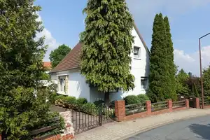 Zwangsversteigerung - Einfamilienhaus in Schöningen - provisionsfrei für Ersteher! – Helmstedt (Kreis) – Vorschaubild 1