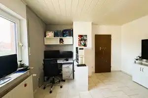 Mit Weitblick: Einfamilienhaus mit Garage und Garten in ruhiger Lage – Aurich (Kreis) – Vorschaubild 16