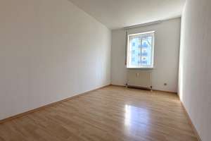 FREI! 3-Zimmerwohnung mit Eckbalkon und Stellplatz in gefragter Lage der Nordwestadt       – Die vollständige Adresse der Immobilie erhältst du vom Anbieter., 76137 Nordweststadt, Karlsruhe – Vorschaubild 8