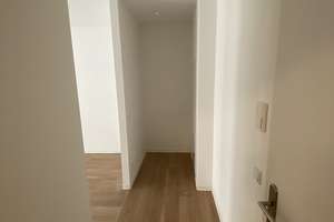 1 Zimmerwohnung mit WBS besonderem Wohnbedarf! – Dolgenseestr. 9a, 10319 Friedrichsfelde, Berlin – Vorschaubild 4