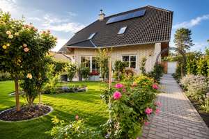 Gepflegtes Einfamilienhaus mit flexiblem Raumkonzept, großem Garten & Photovoltaik