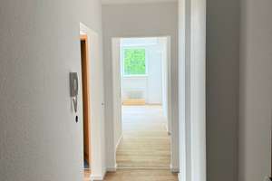 Frisch sanierte 3-ZKB-Wohnung in der Bielefelder Innenstadt nahe Ravensberger Park! – Die vollständige Adresse der Immobilie erhältst du vom Anbieter., 33602 Mitte, Bielefeld – Vorschaubild 3