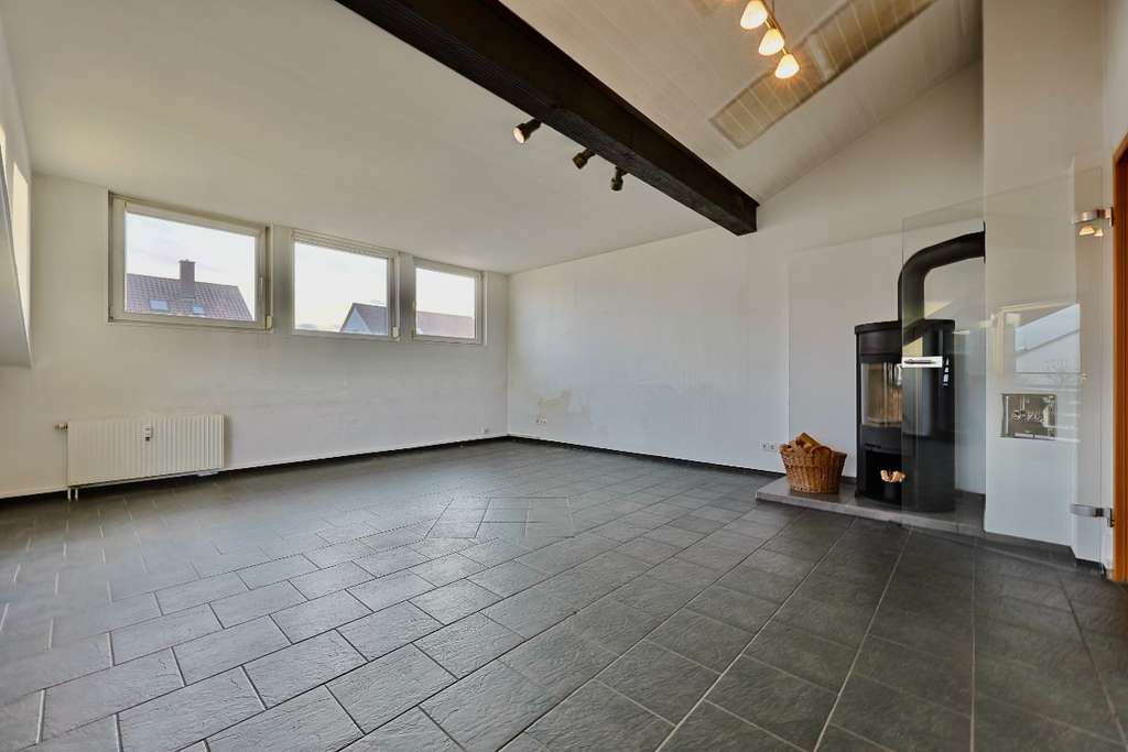 Immobilie in Beimerstetten - Gemütliche Dachgeschosswohnung in ruhiger Lage - Bild 2