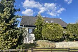 *NEU* LIEBEVOLL GEPFLEGTES EINFAMILIENHAUS IN SEHR GUTER RUHIGER LAGE VOR DEN TOREN VON WIESBADEN! – Wiesbaden – Vorschaubild 1