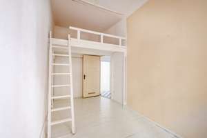 Altbaucharme nahe Boxhagener Platz – ruhig gelegene 2-Zimmer-Wohnung mit Potenzial – Die vollständige Adresse der Immobilie erhältst du vom Anbieter., 10247 Friedrichshain, Berlin – Vorschaubild 3
