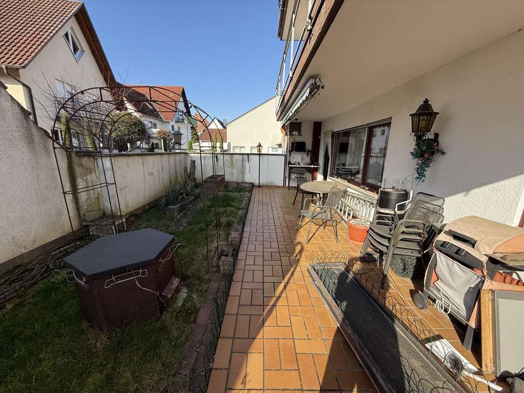 Immobilie in Rheinstetten - Großzügig wohnen wie im eigenen Haus – 161 m² Wohnfläche, Terrasse & 3 Balkone - Bild 3