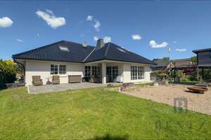 Ihr Traumhaus an der Nordsee -  Luxus und Wohnkomfort vereint – Die vollständige Adresse der Immobilie erhältst du vom Anbieter., 27607 Langen – Vorschaubild 2