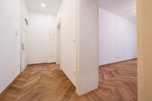 lichtdurchflutete 2-Zimmer-Erdgeschoss-Wohnung im generalsanierten denkmalgeschützten Altbau – Artilleriestraße 11, 80636 Dom Pedro, München – Vorschaubild 5