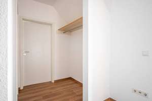 Renovierte Dachgeschosswohnung mit Einbauküche und Fernblick in Bielefeld Mitte – Die vollständige Adresse der Immobilie erhältst du vom Anbieter., 33602 Mitte, Bielefeld – Vorschaubild 13