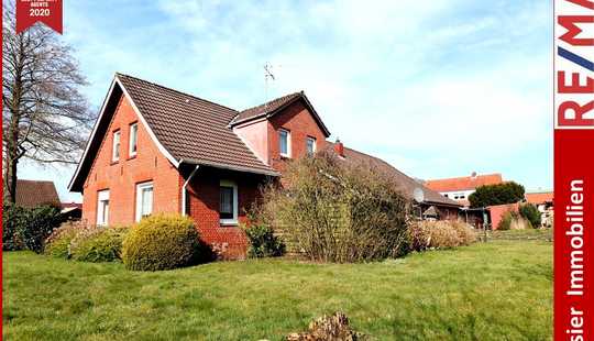 Bild von Sanierungsbedürftiges, großes Fehnhaus in Warsingsfehn * Moormerland * 1540 qm Grundstück * 2 WE *