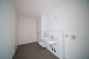 2 Zimmerwohnung mit WBS bis 160% ab sofort! – Dolgenseestr. 9b, 10319 Friedrichsfelde, Berlin – Vorschaubild 4