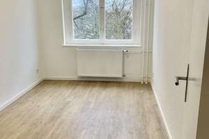 Bezugsfreie 4-Zimmer-Wohnung nahe Tegeler See – Balkon & Familiengrundriss – Die vollständige Adresse der Immobilie erhältst du vom Anbieter., 13507 Tegel, Berlin – Vorschaubild 16