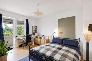 Düsseldorf-Eller: Charmante 3-Zimmer-Altbauwohnung mit Süd-Loggia und Wohnküche – Schlesische Straße 83, 40231 Eller, Düsseldorf – Vorschaubild 7