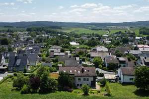 großzügig wohnen und heizen über Geothermie – Die vollständige Adresse der Immobilie erhältst du vom Anbieter., 95138 Bad Steben – Vorschaubild 5