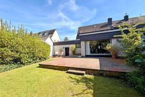 Charmante Doppelhaushälfte mit Potenzial & Gartenoase in Meerbusch-Büderich - nahe Düsseldorf! – Die vollständige Adresse der Immobilie erhältst du vom Anbieter., 40667 Meerbusch – Vorschaubild 2