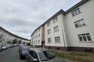 3 Zimmer mit EBK, einfach wunderbar! – Walkuerenring 53, 38106 Braunschweig – Vorschaubild 1