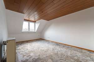 Für Handwerker: Sanierungsbedürftige Dachgeschosswohnung mit & 45 m² Nutzfläche – Düsseldorf-Heerdt – Krefelderstraße 52, 40549 Heerdt, Düsseldorf – Vorschaubild 10