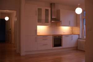 Charmante Altbau-Wohnung mit Balkon in Winterhude für Kapitalanleger / Eigennutzer von privat  – Bachstraße 141, 22083 Barmbek-Süd, Hamburg – Vorschaubild 3