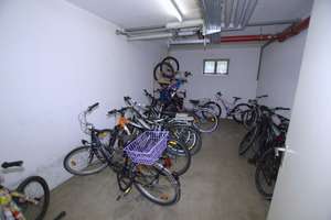 | Nur 100 m zur Universität | 

 Schöne 2-Zimmer Maisonettewohnung – Die vollständige Adresse der Immobilie erhältst du vom Anbieter., 93051 Kumpfmühl-Ziegetsdorf-Neuprüll, Regensburg – Vorschaubild 15