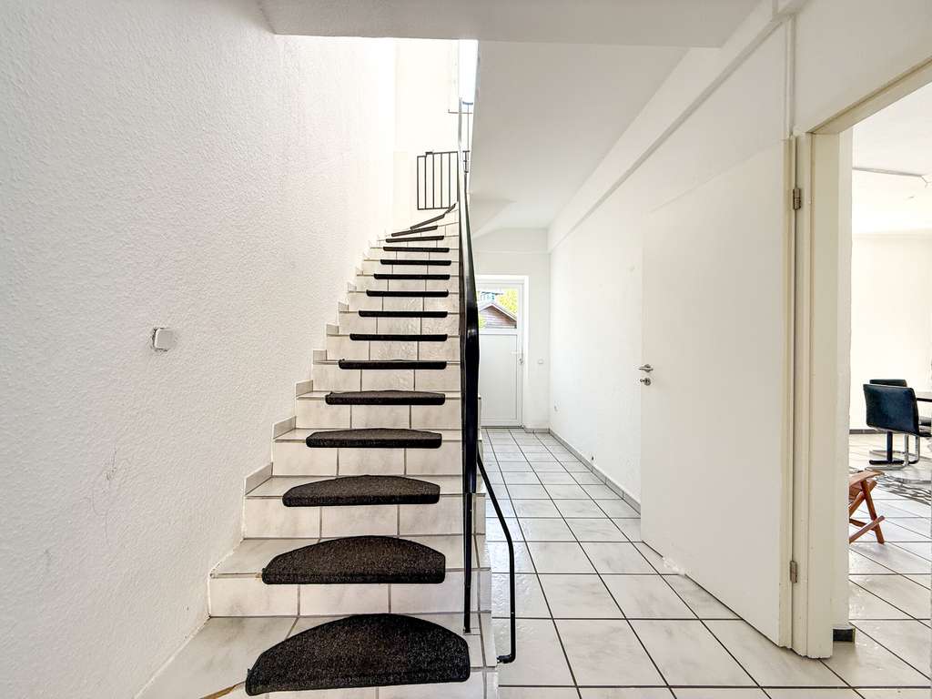 Immobilie in Tönisvorst - Wohngefühl wie im eigenen Haus – stilvolle Eigentumswohnung in zentraler Lage von St. Tönis - Bild 2