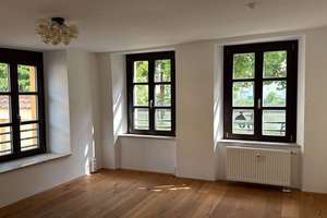 Wohnen auf der Insel „Oberer Wöhrd“ / 2-Zimmer-Wohnung mit Terrasse