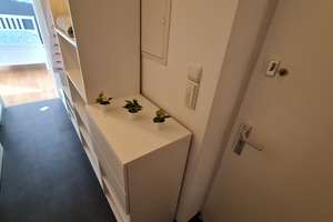 Möblierte Wohnung mit einem Zimmer sowie Balkon und Einbauküche nahe U2 Frankfurter Ring – Die vollständige Adresse der Immobilie erhältst du vom Anbieter., 80807 Milbertshofen, München – Vorschaubild 4