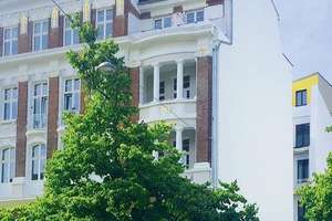 Mehrfamilienhaus in bester Lage
- kernsaniert auf höchstem Niveau - – Die vollständige Adresse der Immobilie erhältst du vom Anbieter., 24105 Brunswik, Kiel – Vorschaubild 3