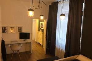 Im schönsten Haus der Gegend: 2-Zimmer-Wohnung mit Balkon in Düsseldorf  – Franklinstraße 42a, 40479 Pempelfort, Düsseldorf – Vorschaubild 8