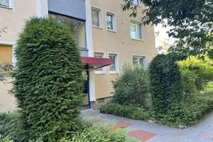 Provisionsfrei von privat: Helle 4-Zimmer-Wohnung mit Balkon im grünen Charlottenburg 