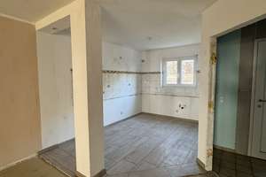 Charmantes Reihenmittelhaus in ruhiger Lage mit Gestaltungspotential – Die vollständige Adresse der Immobilie erhältst du vom Anbieter., 79669 Zell im Wiesental – Vorschaubild 7