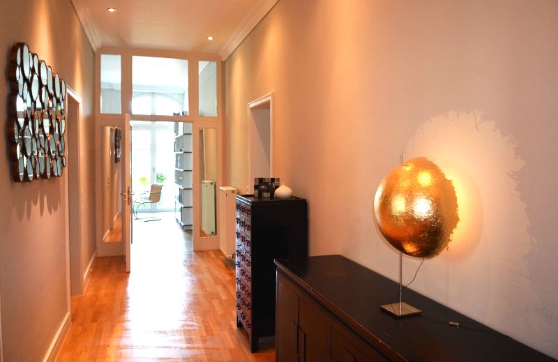 Traumhafte Altbauwohnung .. V-E-R-M-I-E-T-E-T... image 2