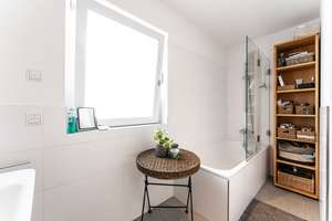 Hochwertig ausgestattete Gartenwohnung in ruhiger Lage – Die vollständige Adresse der Immobilie erhältst du vom Anbieter., 81825 Waldtrudering, München – Vorschaubild 9