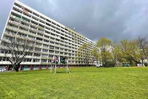 2-Zimmer Wohnung mit 2 Balkonen und Personenaufzug! – Löwenberger Straße 2, 10315 Berlin – Vorschaubild 1