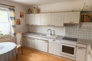 Helles Reihenmittelhaus mit studioähnlicher Dachgeschosswohnung – ideal für Familien! – Die vollständige Adresse der Immobilie erhältst du vom Anbieter., 93055 Ostenviertel, Regensburg – Vorschaubild 3