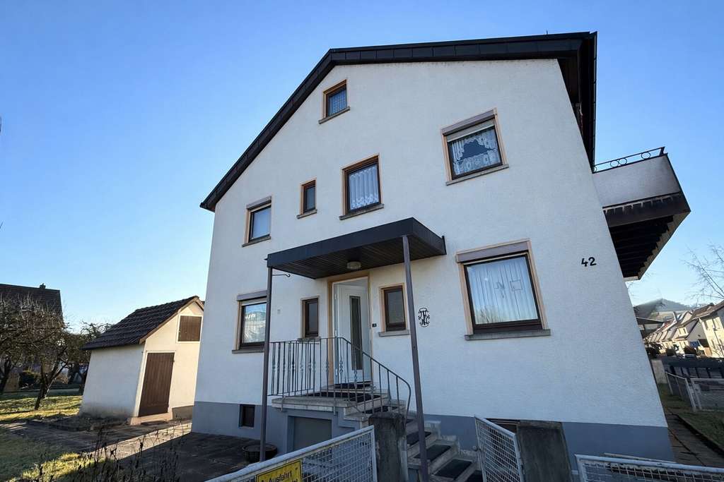 Immobilie in Uhingen - Freistehendes Einfamilienhaus mit Garten, Garage und viel Potenzial in Uhingen - Bild 0