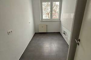 4-Raum Wohnung im 3. OG mit Balkon und Wannenbad OPTIONAL Bodenbelag neu – Züricher Straße 11, 6128 Südstadt, Halle (Saale) – Vorschaubild 11