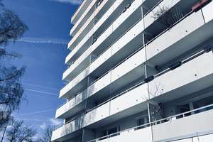 Lichtdurchflutete 2-Zimmer-Wohnung mit großem Südost-Balkon & freiem Blick – Wasserburger Landstraße 211, 81827 Waldtrudering, München – Vorschaubild 9